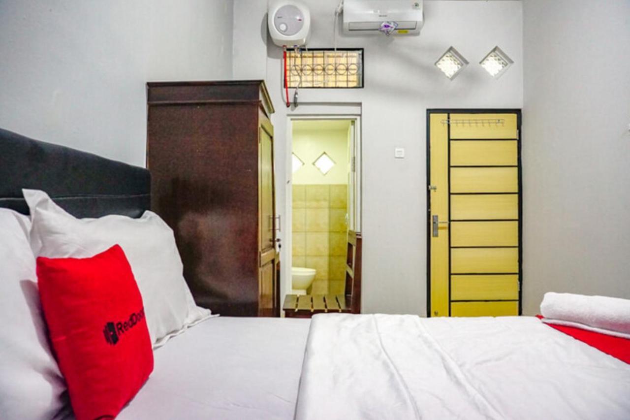 Reddoorz Near Penimbangan Beach Singaraja Kültér fotó